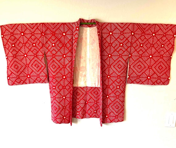 Vintage haori, beautiful red silk, full shibori - image 1