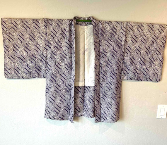 Dreamy full shibori vintage silk haori in soft vi… - image 1