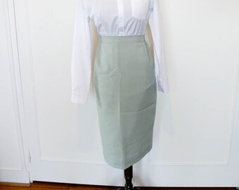 1940 style straight skirt ideal WW2 pageant