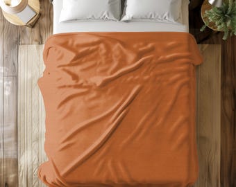Burnt Orange Fleece Blanket Throw – Soft Cozy Lightweight Microfiber Layer for Sofa or Bed, Warm Minimalist Solid Color Bedding Decor