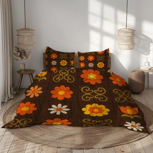 Retro Floral Duvet Cover Set – Warm Brown, Sunset Orange, Mustard Yellow, and Cream Accents in a Cozy 70s-Inspired Bedding Set