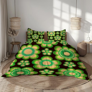 Retro Green Yellow Floral Bedding Set – Brown Background, Bold Print Duvet Cover with Pillowcases – Vintage Style Bedroom Decor