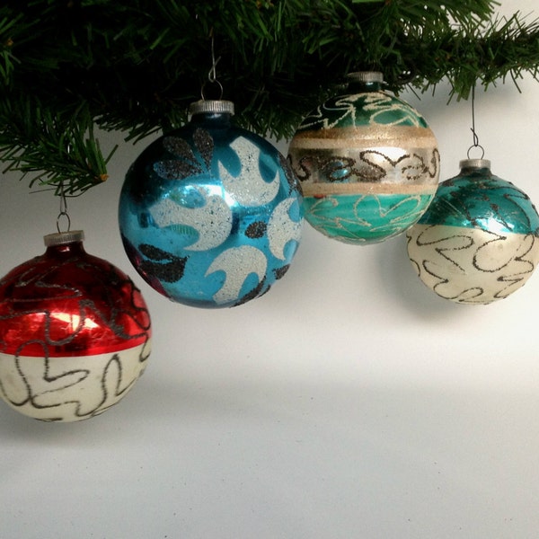 Vintage Set of 4 Mercury Glass Ornaments, Large Mercury Glass Christmas Tree Ornaments, Vintage Aluminum Tree Round Christmas Ornaments