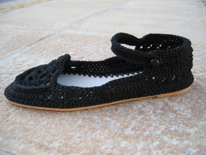 Strap Shoes Crochet Pattern image 3