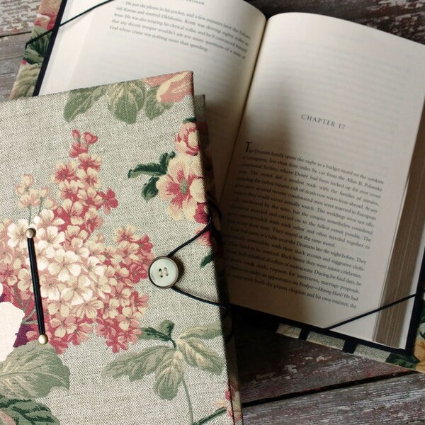 Extra-large book holder, hands-free book cover, floral print, holds books up to 1-3/4" thick, 9-1/2" tall & 6-1/2" wide