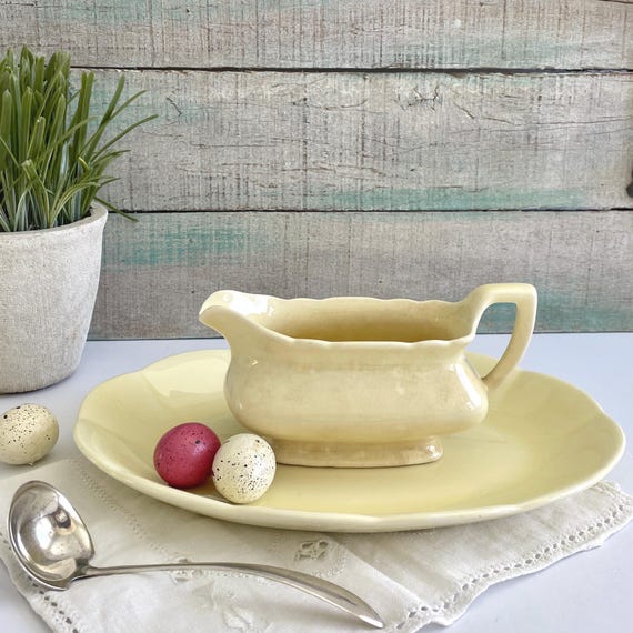 Vintage Gravy Boat and Platter: WS George, Set of 2