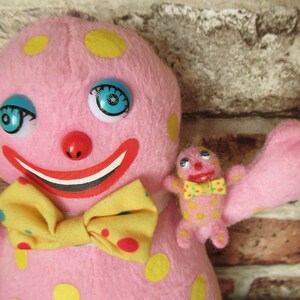 Mini Mr Blobby Needle Felted Figurine Wobbly Blobby Fun Unique Gift Handmade 80s 90s