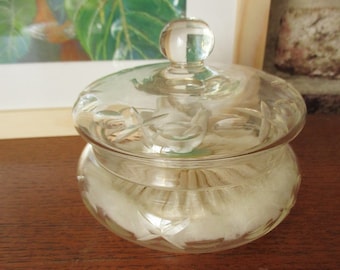 Cut Glass Loose Powder Jar Pot with Pretty Flower powder Puff Art Vintage Retro