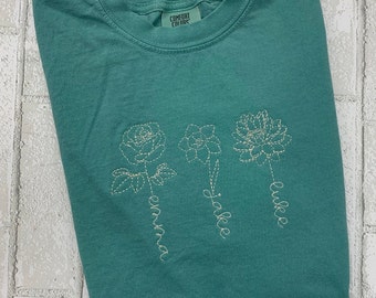 Mom Shirt || Embroidered Shirt || Grandma Shirt || Grandma Gift || Girl Mom Shirt || Mom Gift || Floral Shirt || Birth Flowers