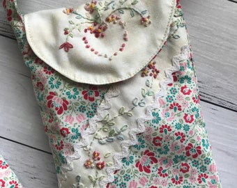 PDF Bag Pattern, phone bag pattern, embroidered purse pattern, Ebony's Bag Pattern