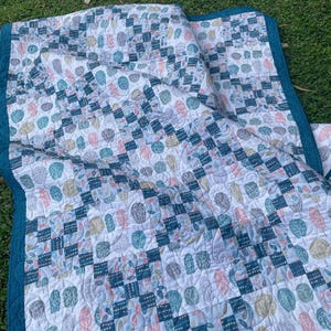 Easy Irish Chain Pattern beginner Quilter Baby Quilt Pattern Farmhouse Quilts