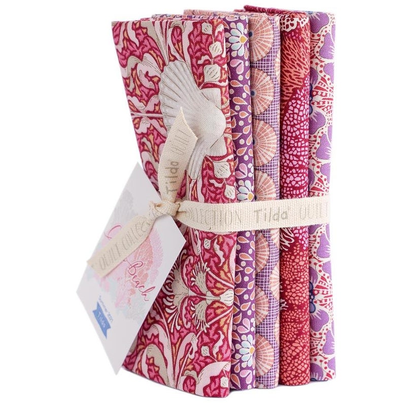 Cotton Beach Tilda Fabrics 5 Fat Quarters- Coral PREORDER Due Fe Cotton Beach Tilda Fabrics 5 Fat Quarters- Coral PREORDER Due Fe
