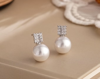 Diamond Pearl Earrings,Pearl Stud Earrings,Dainty CZ Diamond Earrings,Bridal Earrings,Wedding Jewelry,Mothers Day Gift,Bridesmaid Gifts