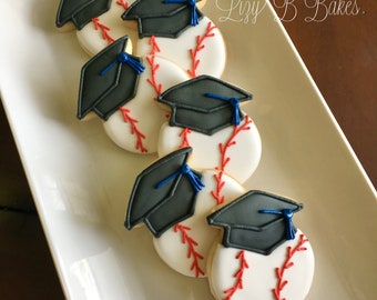 12 Sporty Graduation Cookies!