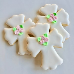 12 Cross Cookies with flowers image 1