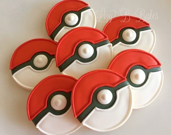 12 Pokeball Cookies!