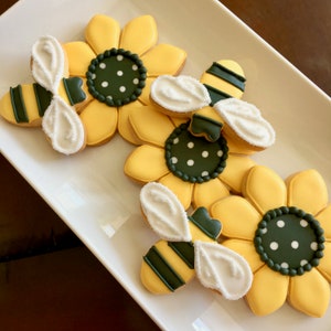 What Will it Bee?  12 Sunflower and Bumblebee Cookies