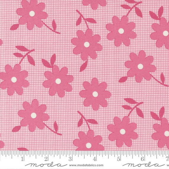 A Blooming Bunch Avocado - Maureen McCormick - PER QUARTER METRE A Blooming Bunch Avocado - Maureen McCormick - PER QUARTER METRE
