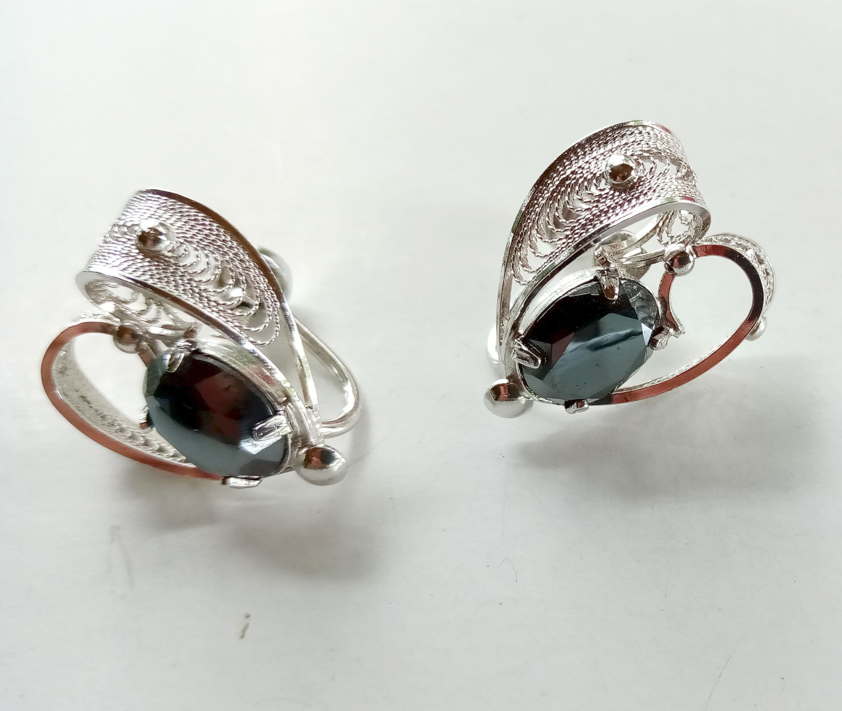 Sorrento Sterling Hematite and Silver Heart Earrings - Etsy