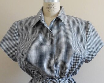 Dress Casual Vintage 1980s Black and White Gingham Linen-like Straight Shirt Dress with Short Sleeves by Sag Harbor Dress
