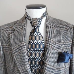 Vintage 1970s Union-made Hipster Men&#39;s Welsh Wool Tweed Sports Jacket In Brown, Steel Gray/Blue and Tan by Botany 500