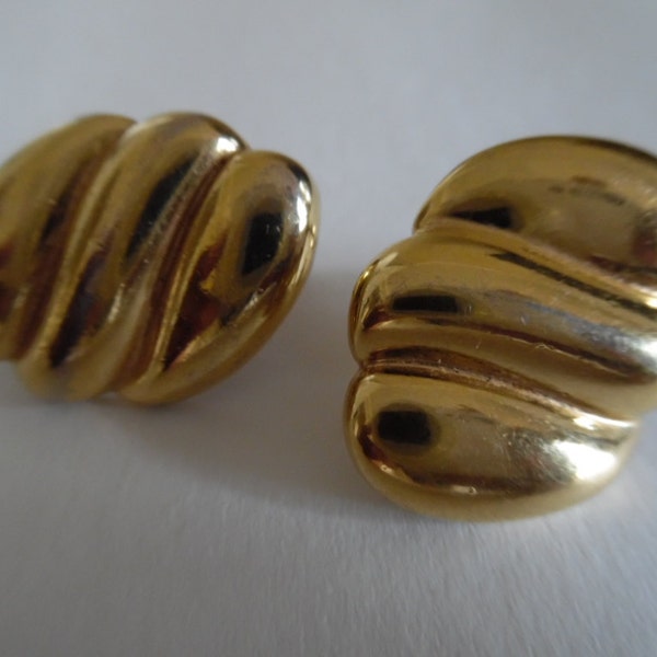 Vintage 1980s Triple Bar Shiny Golden Combination Clip Screw On Earrings by Napier