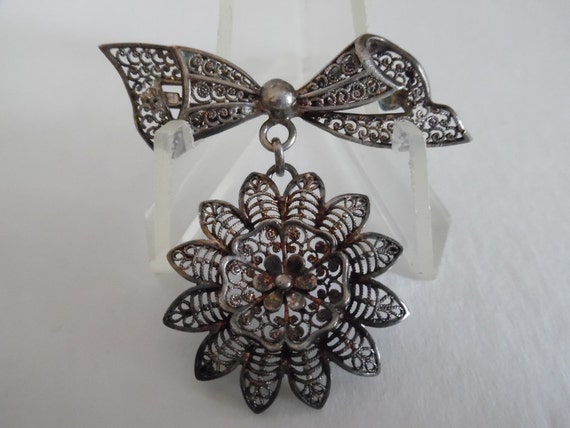 Vintage 1930s Sterling Silver Filigree Bow and Da… - image 1