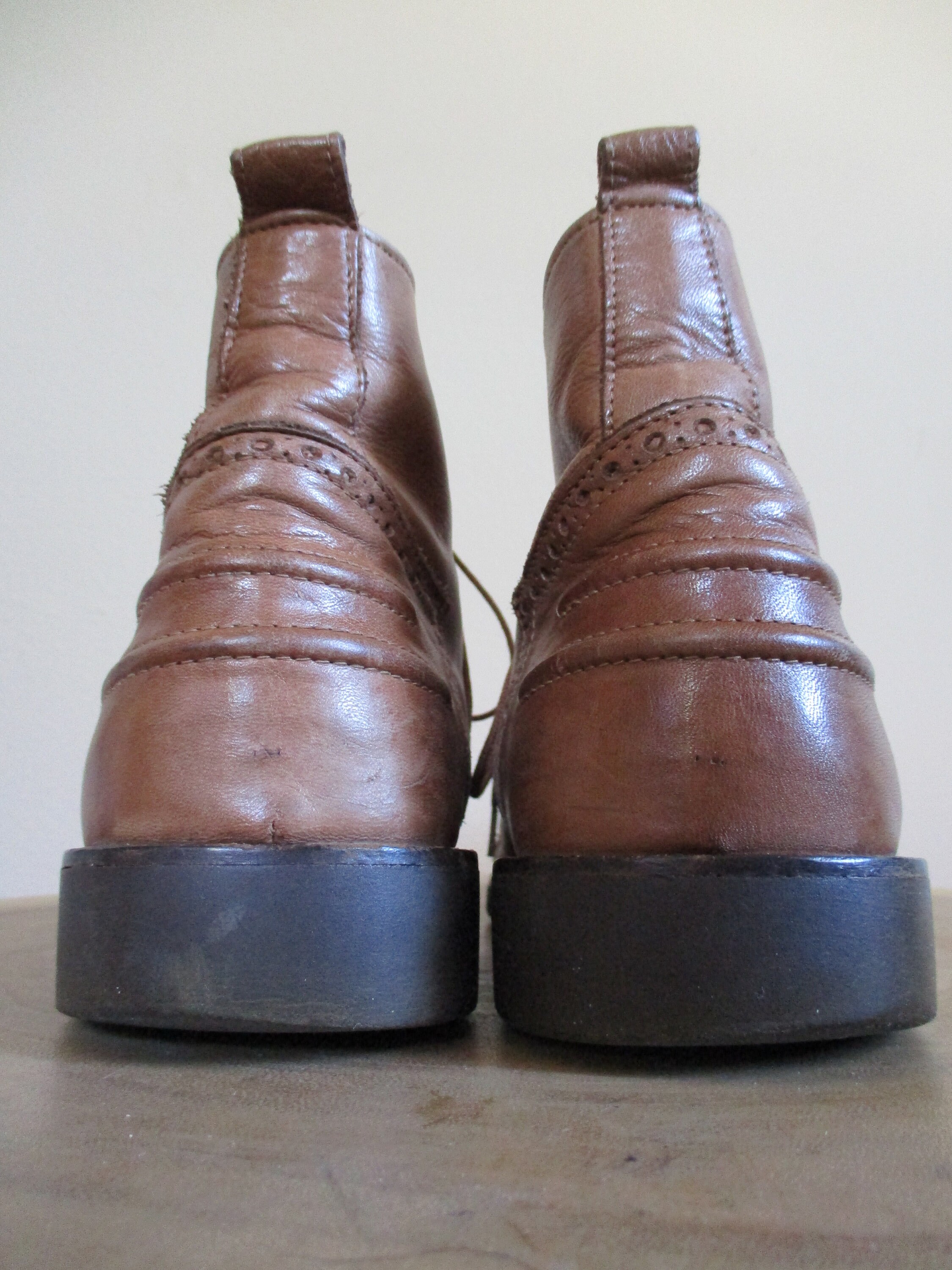Vintage 90’s Kenneth Cole brogue boots. Men’s 9 Vintage 1980s High Top Brogues Caramel Colored Leather Short  main image 4