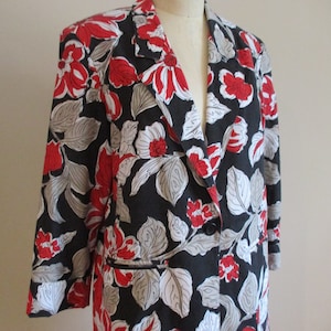Vintage 1990s Skirt Suit Floral Print Suit by Koret Red Black Tan and White Abstract Flower Print Skirt Suit