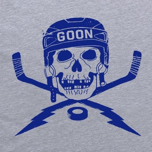 Maglietta da hockey fantastica, maglietta da hockey vintage, maglietta grafica con teschio e mazze da hockey, maglietta da portiere retrò, regalo per giocatore di hockey, mangia, dormi, hockey