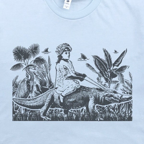 Girl Riding Alligator T Shirt Weird Shirts for Women Ladies Men Cute Vintage Florida Graphic Tshirt Cool Unusual Gator Tee Original Retro