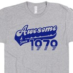 40 Geburtstag Shirt Lustige Jahrgang 1979 Geburtstag Shirts Mit Humorvollen Spruch Für Männer Frauen Genial Da Humor Hat 1979 T Shirt Geburtstag