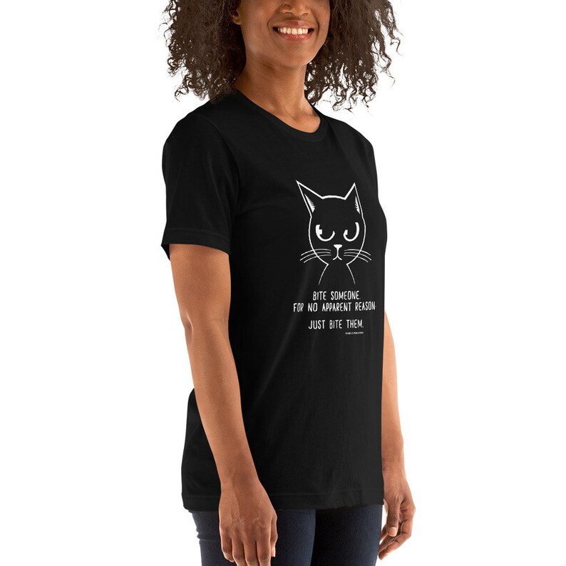 Cat T-shirt | Bite Someone Just Bite Them | Black Unisex t-shirt |