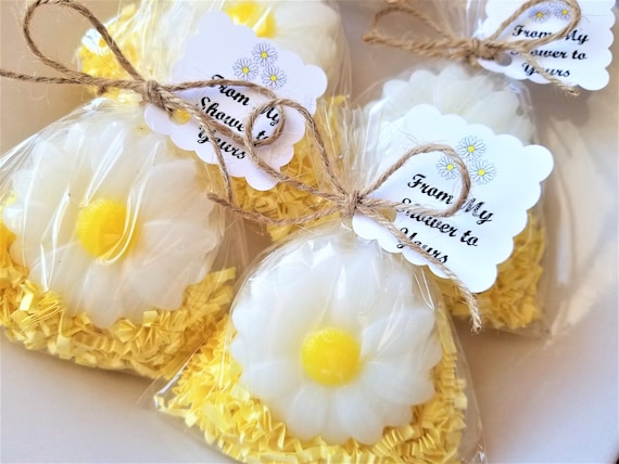 daisy baby shower decorations