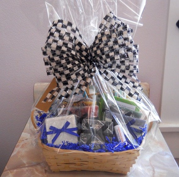 Men's Deluxe Bath Basket, Gift for Men, Man gift basket, graduation gifts, Gifts for Day, Father's Day gifts, Christmas gifts for Men