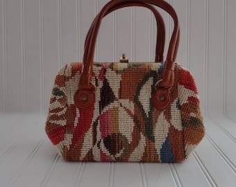 VINTAGE Carpet Bag Purse.  Gorgeous Fall Handbag with Metal Clip