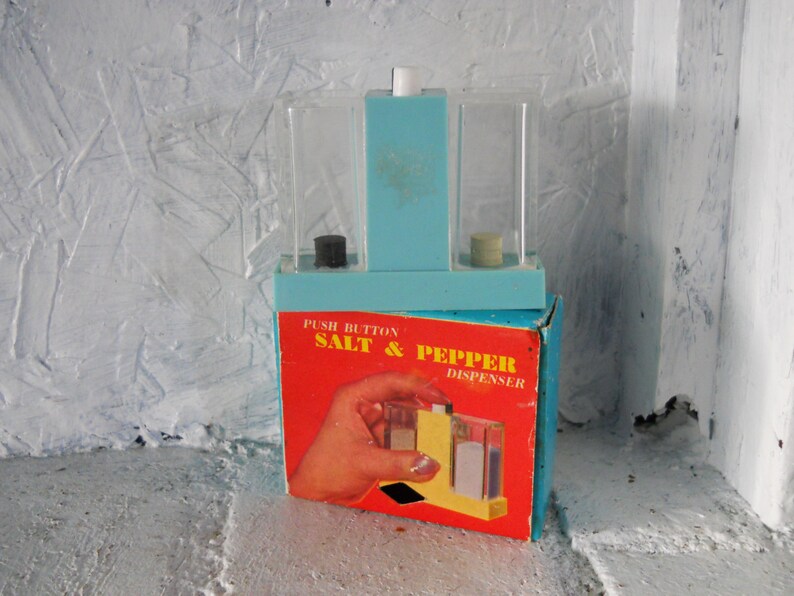 push button salt and pepper
