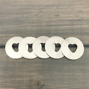 FIVE - 1&quot; Round Disc With 3/8&quot; Inch Heart Cutout - 16 Gauge Aluminum - Jewelry Hand Stamping Blanks - Hand Stamping Supplies