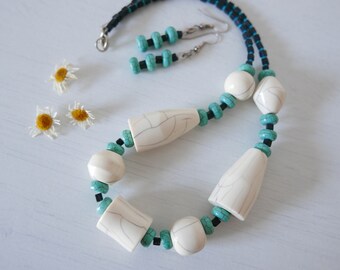 Turquoise White Black Necklace and Earrings Set with Gemstones, Handmade Beaded Jewellery, Dangle Earring