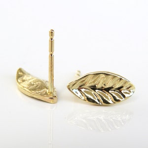Leaf Stud Earrings, Gold Stud Earrings, Leaf Earrings, Stud Earrings, 14k gold stud Earrings, 14k gold Earrings, Tiny Stud Earrings, Gift