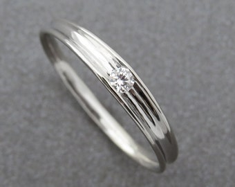 ユニークな婚約指輪、小さなダイヤモンドの婚約指輪、繊細な婚約指輪、薄いダイヤモンドのソリティアリング、14K ローズゴールドのダイヤモンドリング。