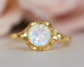 Moonstone Ring, Moonstone Engagement Ring, Vintage Style Engagement Ring, Gold Moonstone Ring, Unique Moonstone Ring, Solitaire Ring, Gift