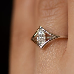 Marquise Diamond Engagement Ring, Marquise Diamond Ring, Diamond Engagement Ring, Art Deco Diamond Ring, Marquise Solitaire 0.5 ct Diamond