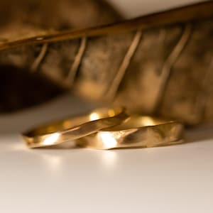 His and Hers Wedding Bands, Matching Wedding Rings, Wedding Bands Set, 14k Gold Wedding Ring, Unique Gold Rings for Couples, Rough Gold Ring
