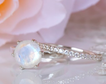Rainbow Moonstone Ring, Moonstone Engagement Ring, Floral Engagement Ring, Moonstone Solitaire Ring, Gemstone Ring, Unique Engagement Ring