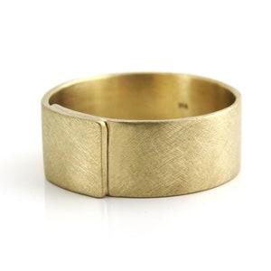 Mens Wedding Band, Men&#39;s Gold Wedding Band 8mm, Men Wedding Ring, 14k 18k Gold Wedding Band, Wide Men Wedding Band, Brushed Gold Men&#39;s Band
