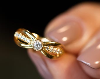 Infinity Engagement Ring, Infinity Diamond Ring, Unique Diamond Ring, 14k or 18k gold and Diamonds Infinity Ring, Bezel Set Diamond Ring.