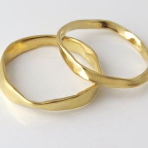 Wedding Band Set, Gold Wedding Ring Set, 14k Yellow Gold Ring, His and Hers Wedding Rings, Matching Gold Rings, Promise Rings for Couples