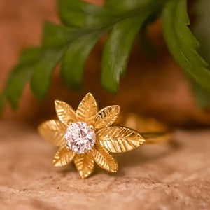 Diamond Engagement Ring, Nature Inspired Engagement Ring, Leaves Leaf Floral Diamond Ring, Unique Engagement ring, Gold Diamond Ring