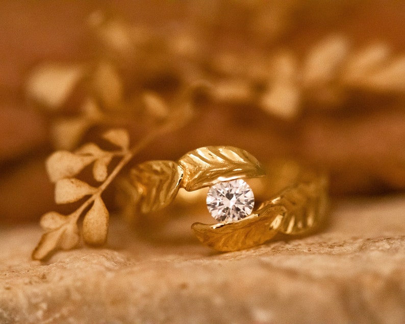 Leaf Engagement Ring, Nature Inspired Engagement Ring, Leaf Diamond Ring in 14k Gold, Solitaire Ring, Unique Diamond Ring, Leaves Gold Ring. image 2